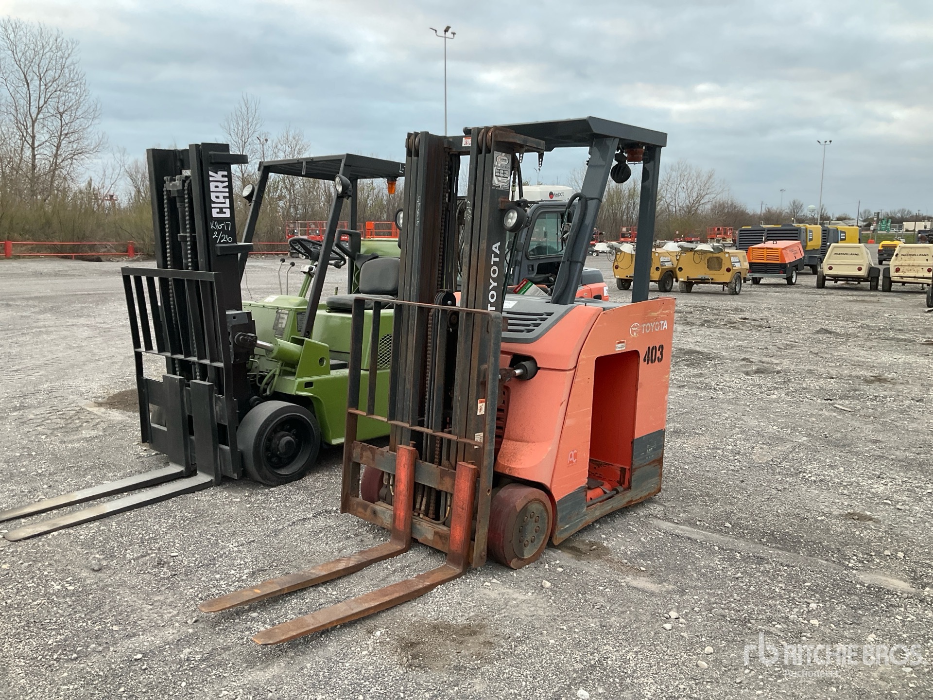 General Appearance with Featured Photo