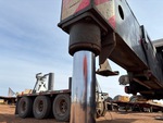 Crane Superstructure with Outrigger Cylinders
