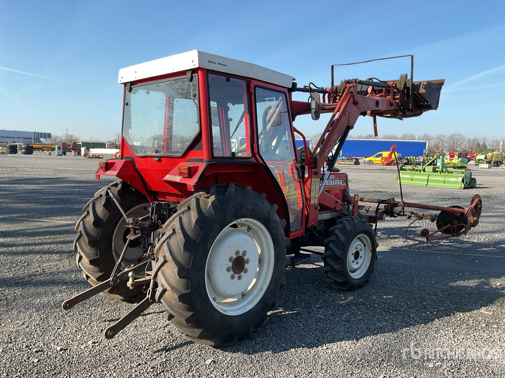 General Appearance with Picture, Right Rear Corner