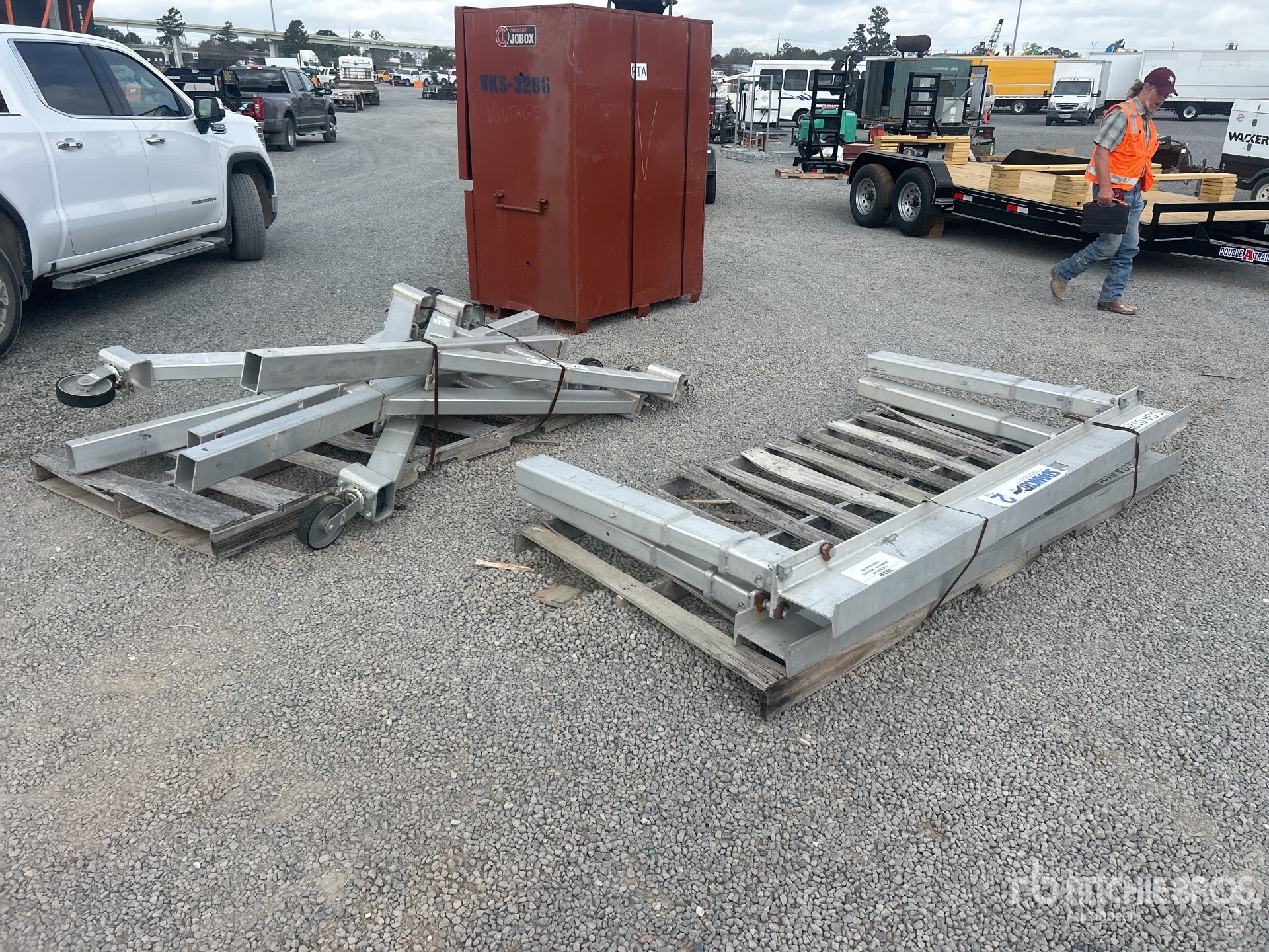 General Appearance with Image, coin arrière droit