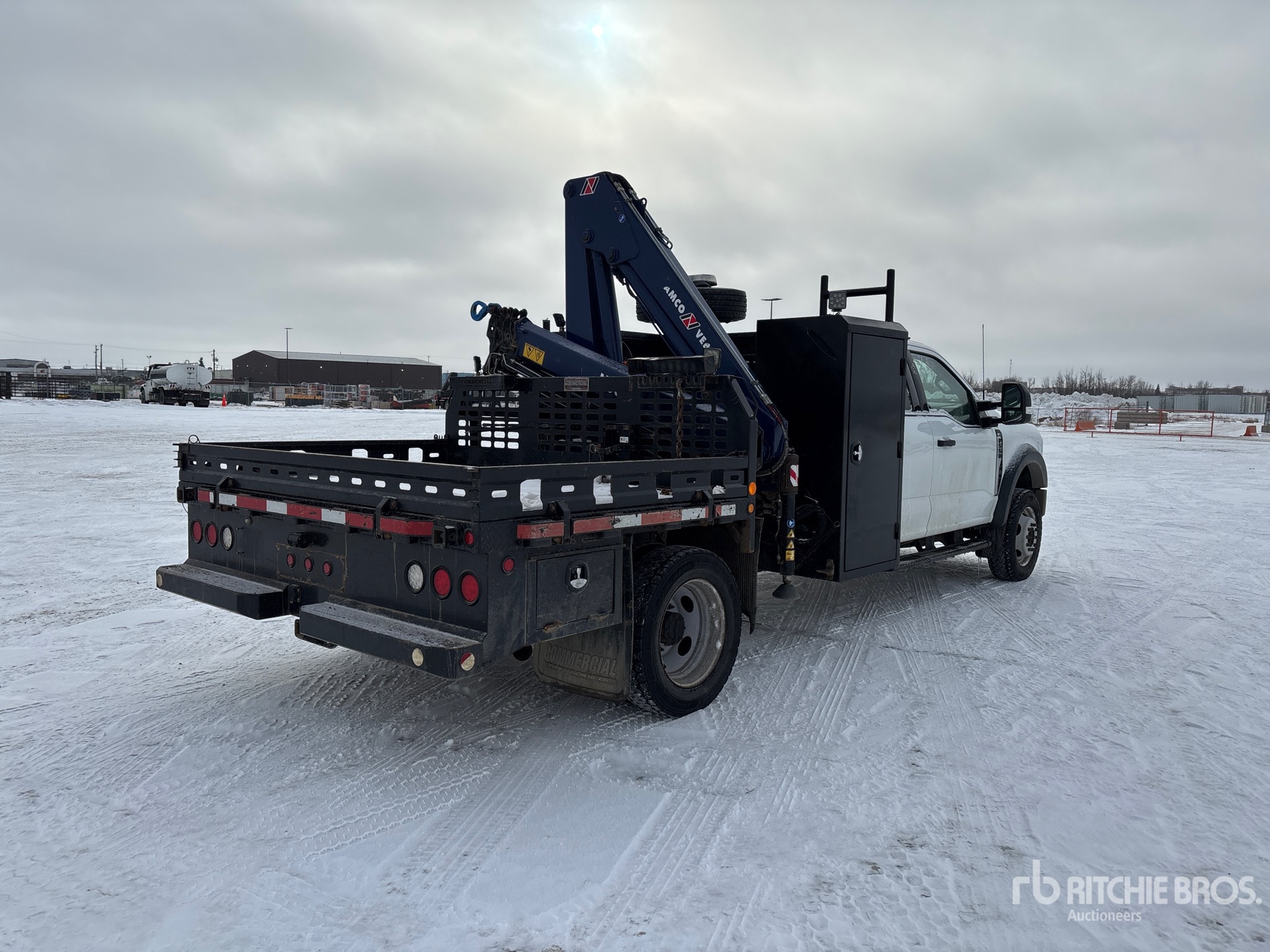 General Appearance with Imagen: esquina trasera derecha