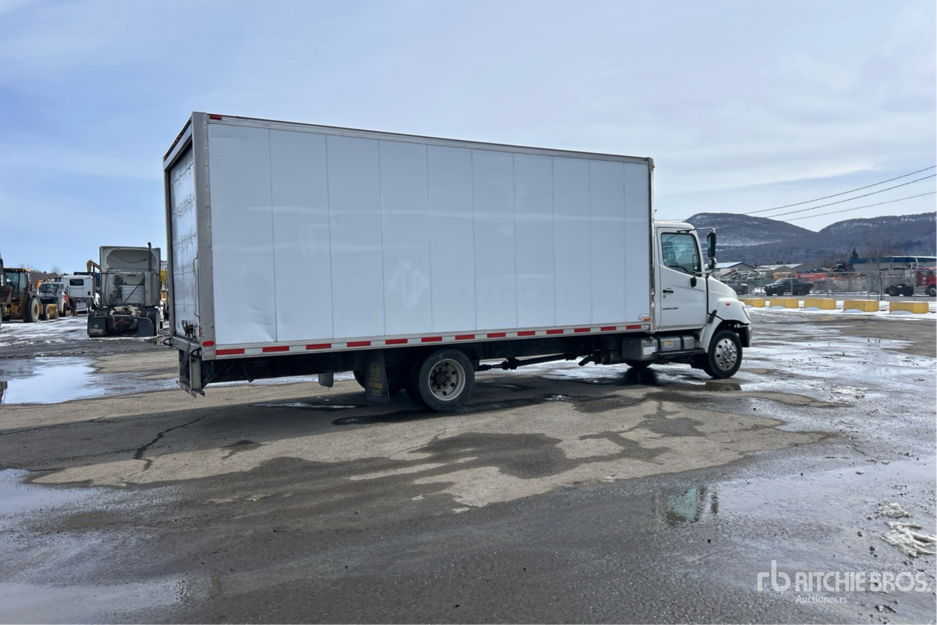 General Appearance with Imagen: esquina trasera derecha