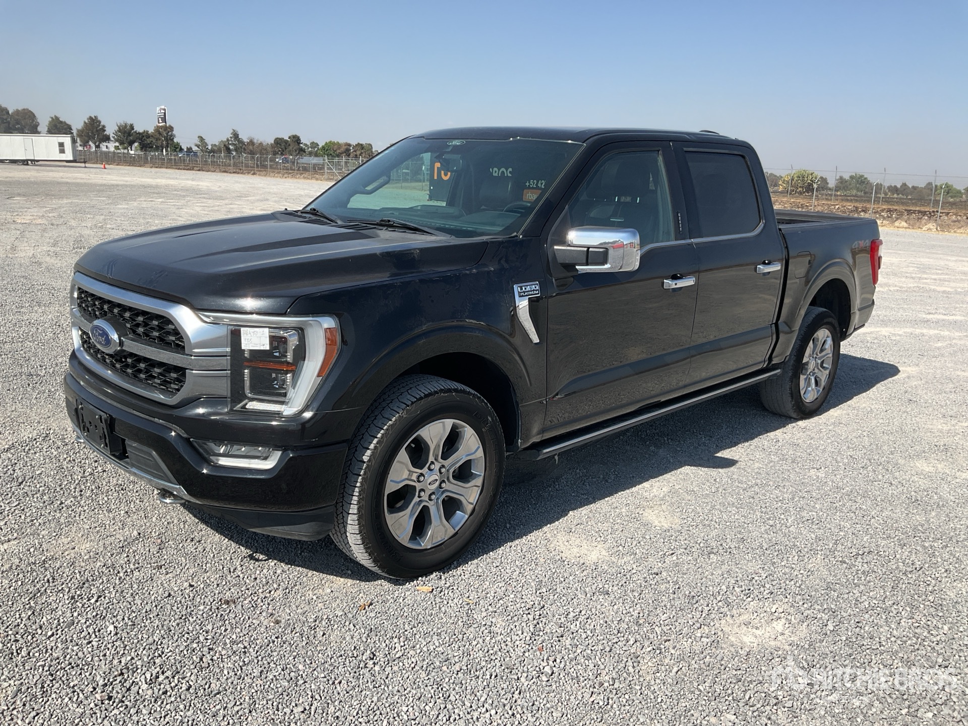 General Appearance with Featured Photo