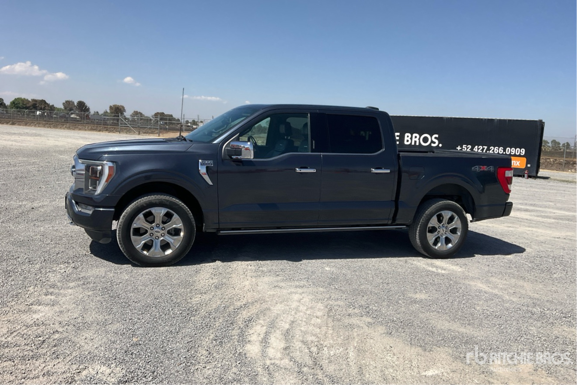 General Appearance with Picture, Left Front Corner