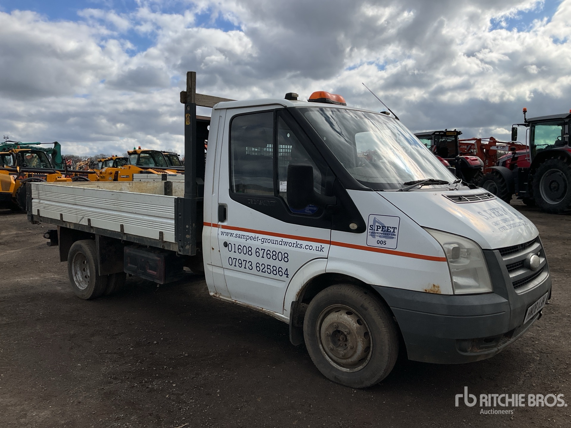 General Appearance with Picture, Right Front Corner