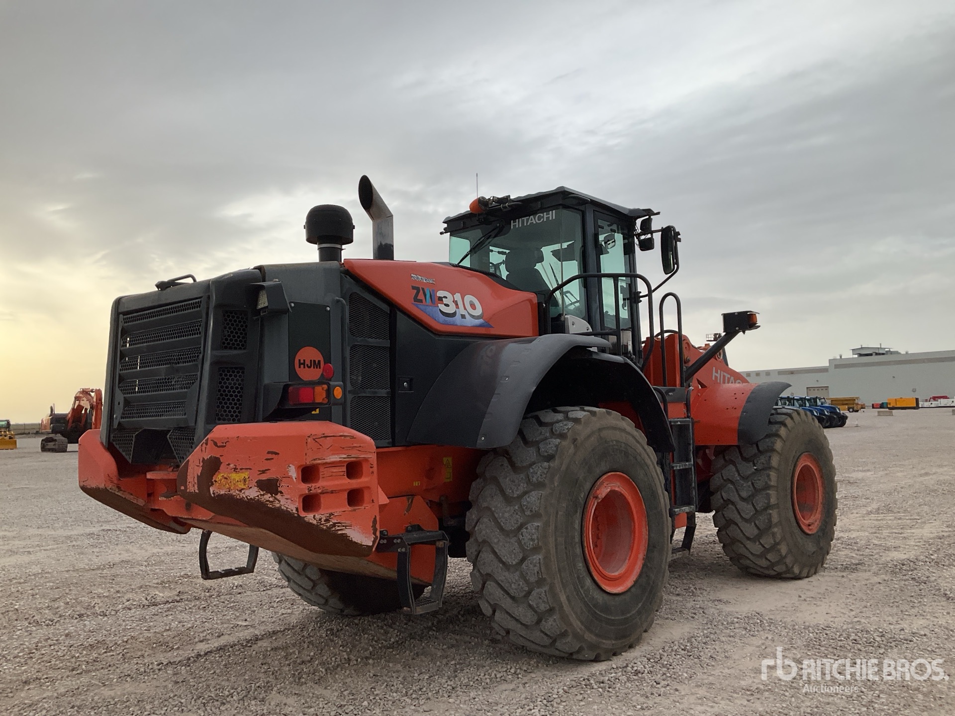 General Appearance with Foto, angolo anteriore sinistro