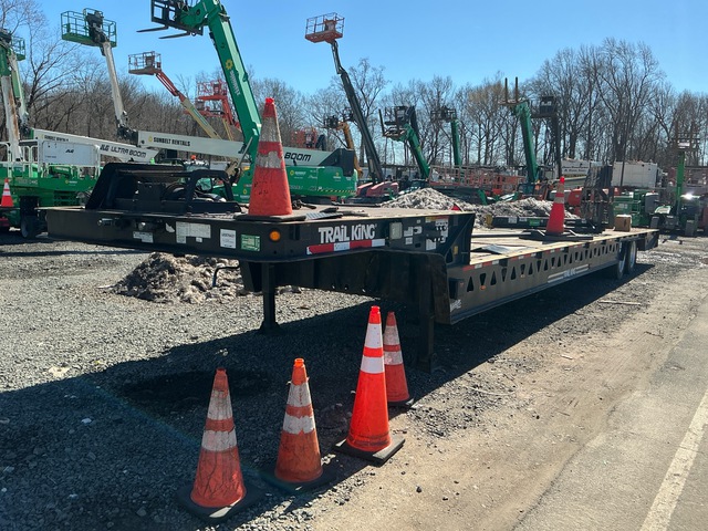 2018 Trail King TK80HT 80000 lb 50 ft T/A Hydraulic Tail Trailer