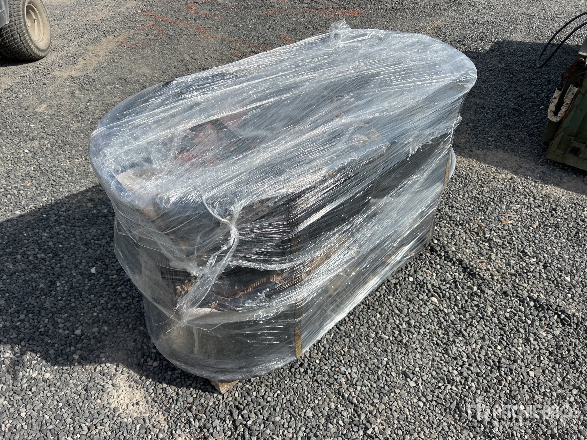 General Appearance with Foto, angolo anteriore sinistro