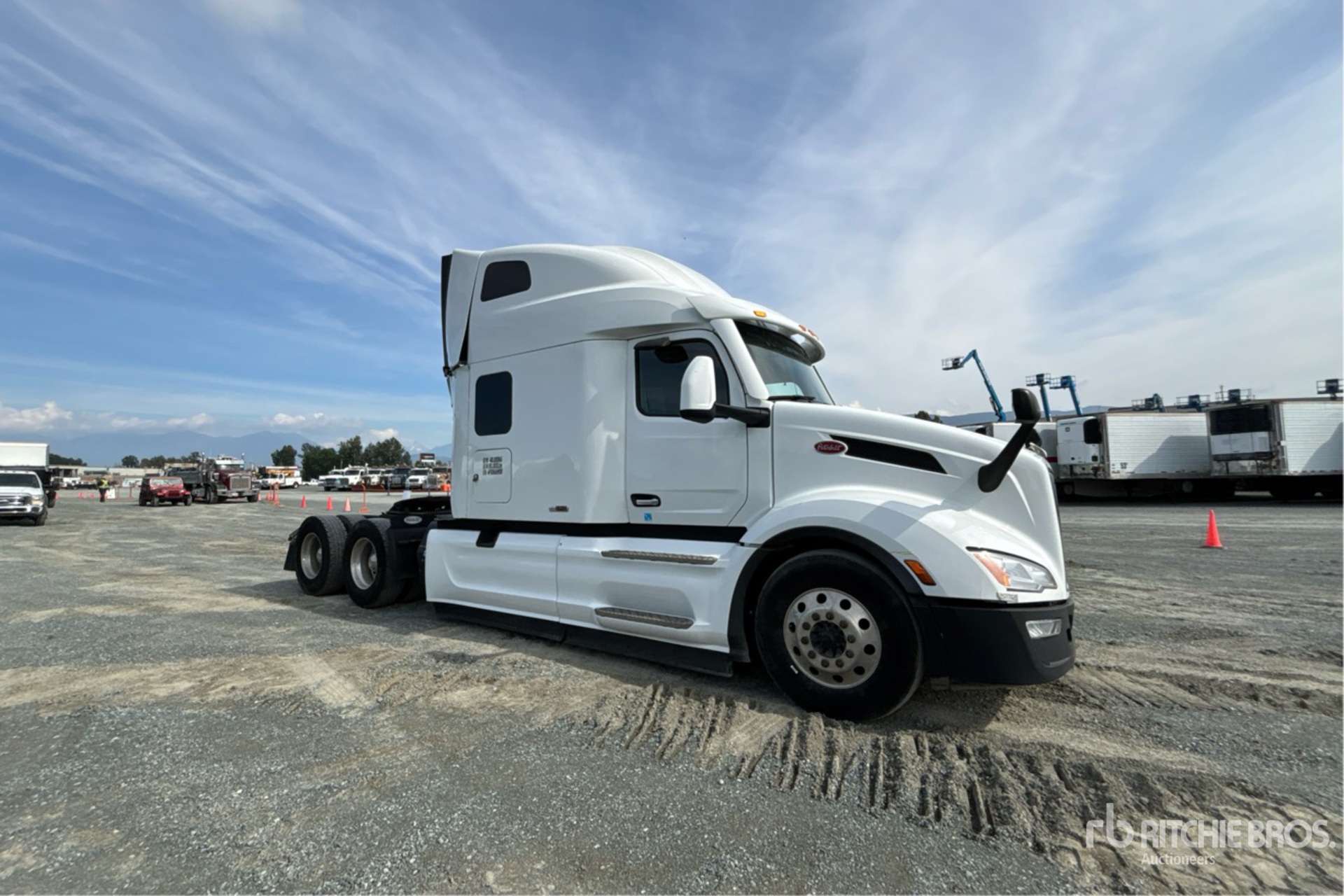 2023 Peterbilt 579