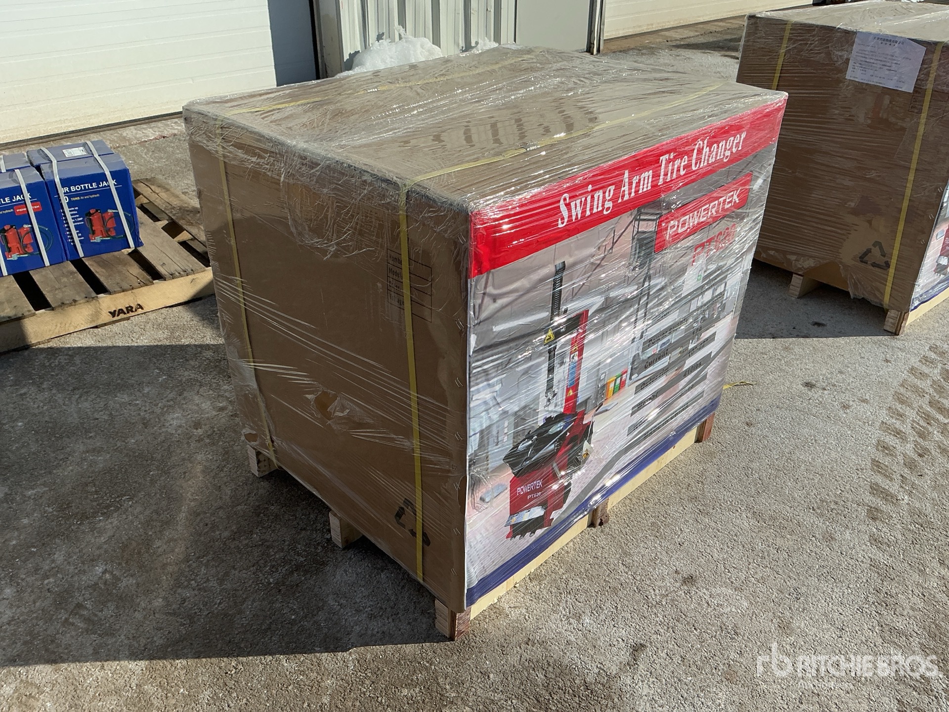 General Appearance with Image, coin arrière droit