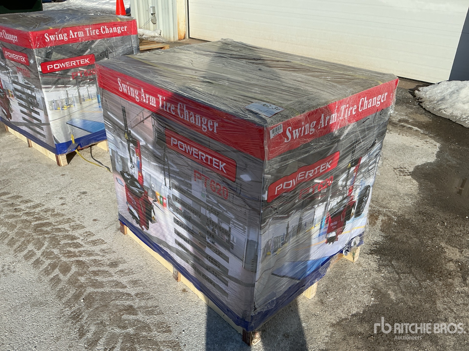 General Appearance with Image, coin avant droit