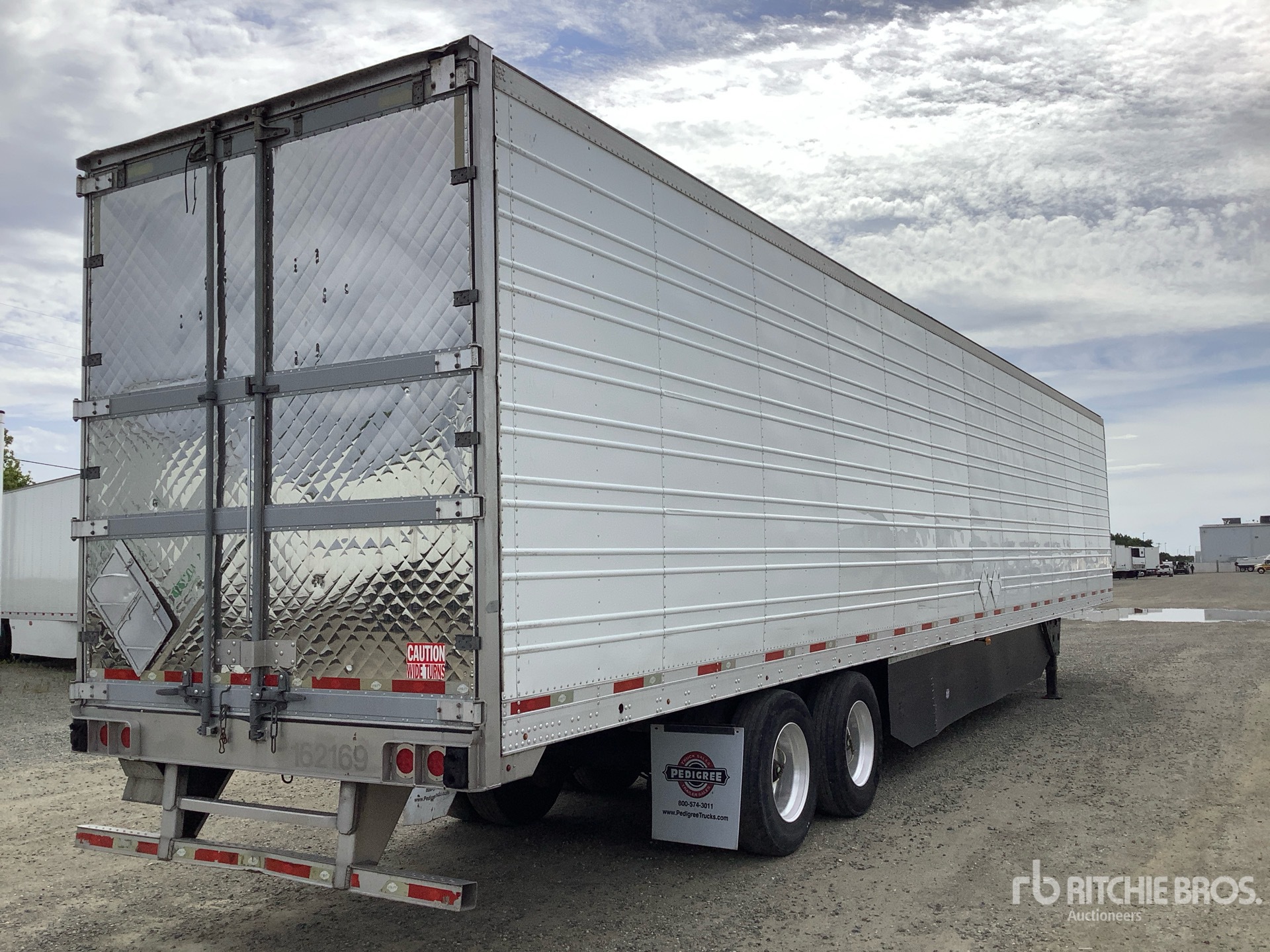 General Appearance with Imagen: esquina trasera derecha