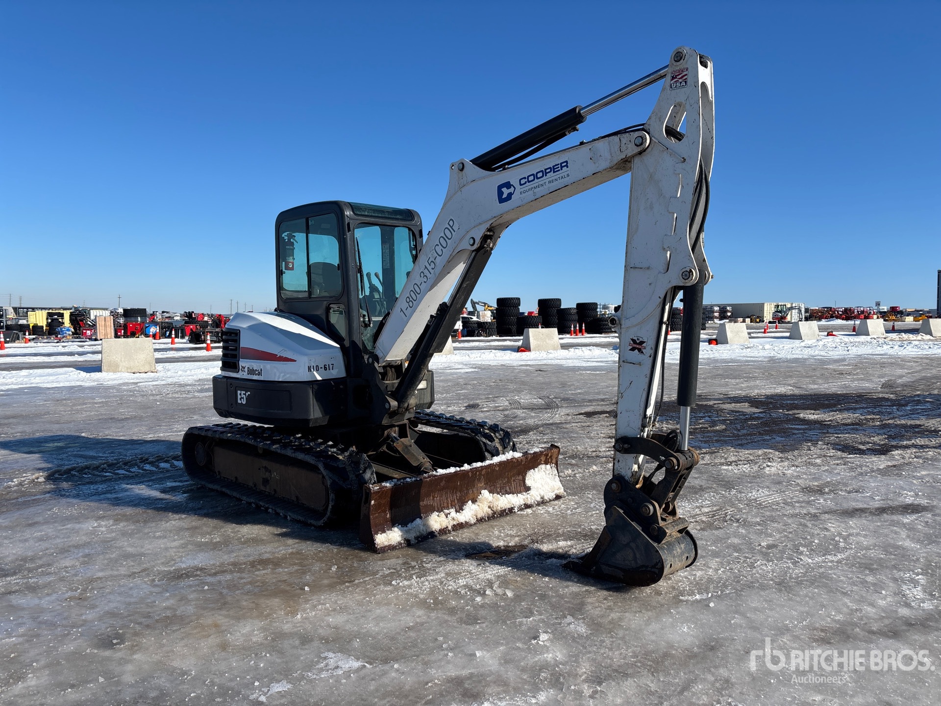 General Appearance with Picture, Right Front Corner