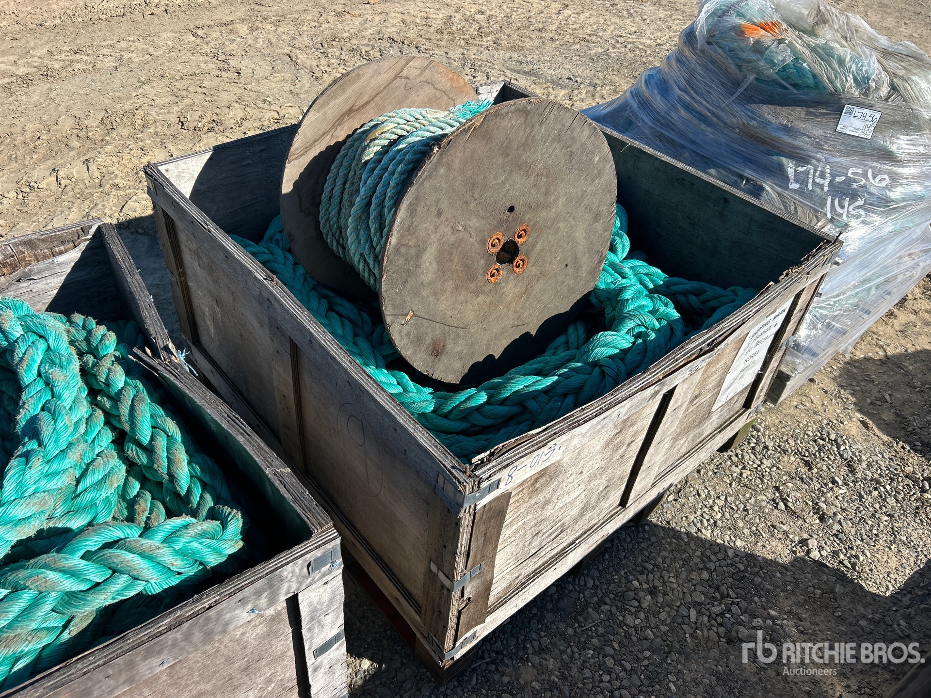 General Appearance with Bild, Ecke vorne rechts