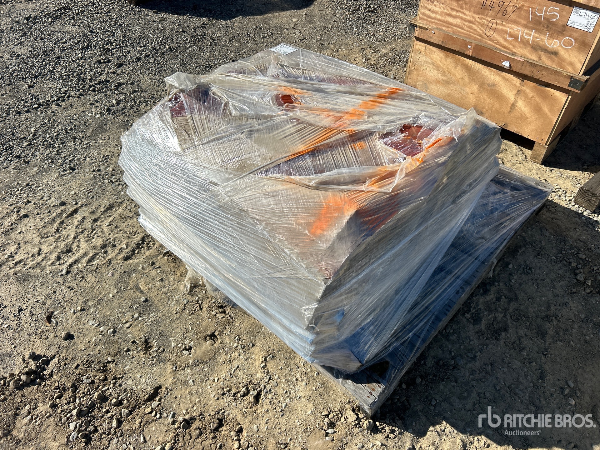 General Appearance with Bild, Ecke hinten rechts