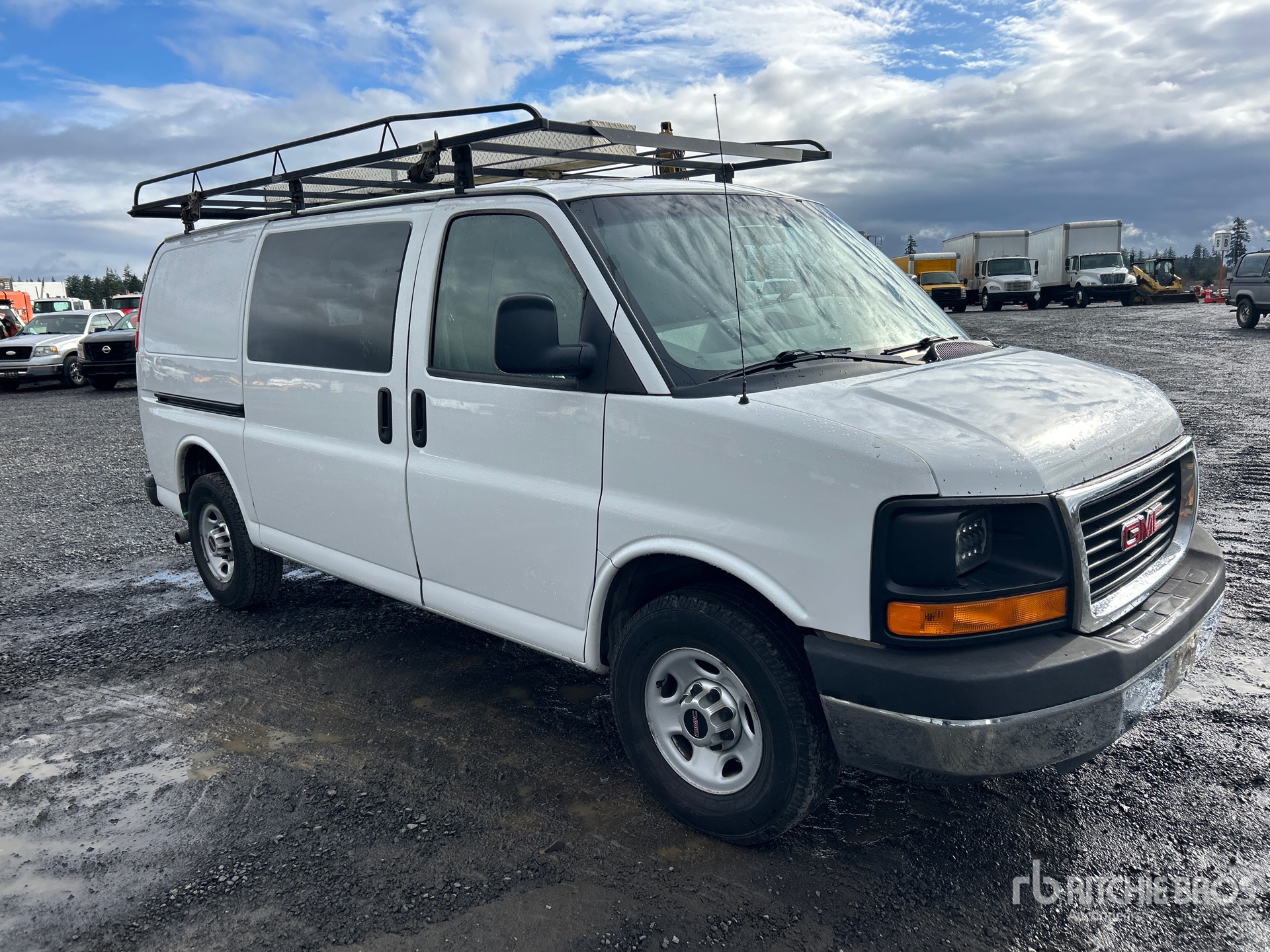 General Appearance with Image, coin avant droit