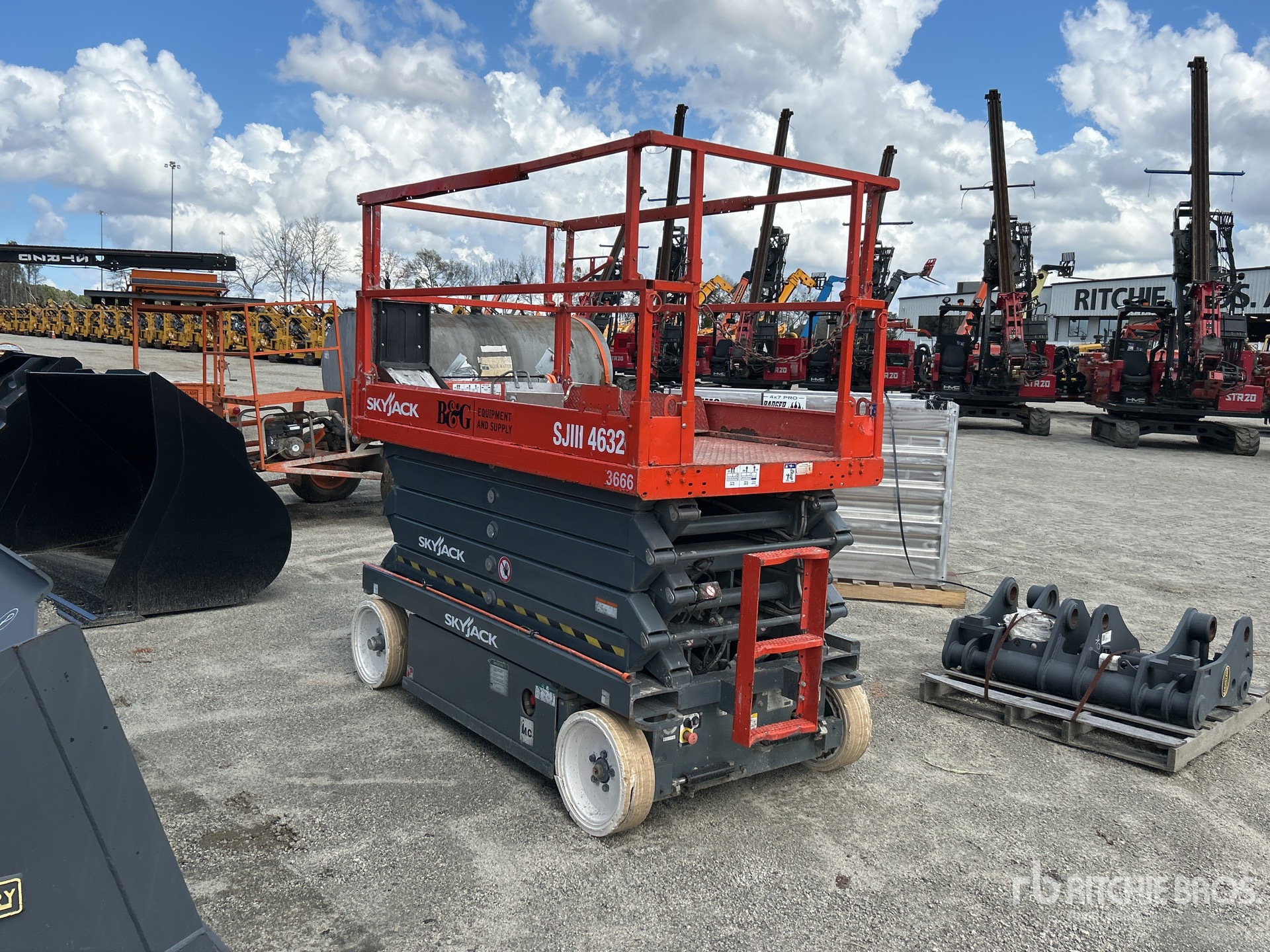 Aspect général with Image, coin avant droit