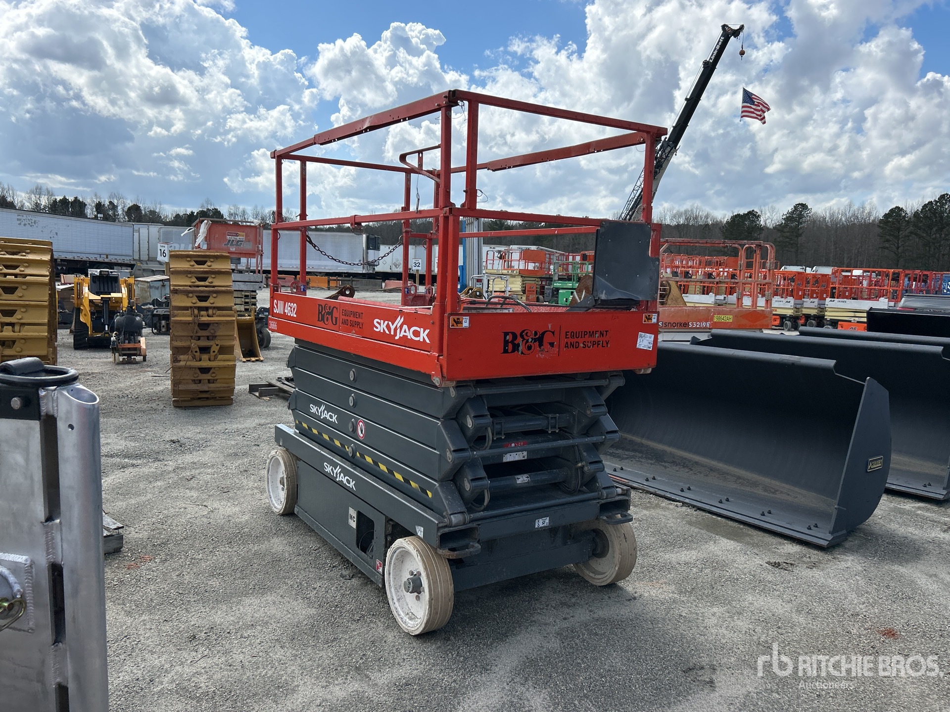 Aspect général with Image, coin arrière gauche