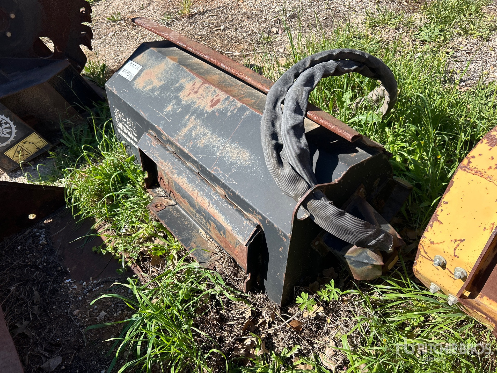 General Appearance with Bild, Ecke hinten rechts