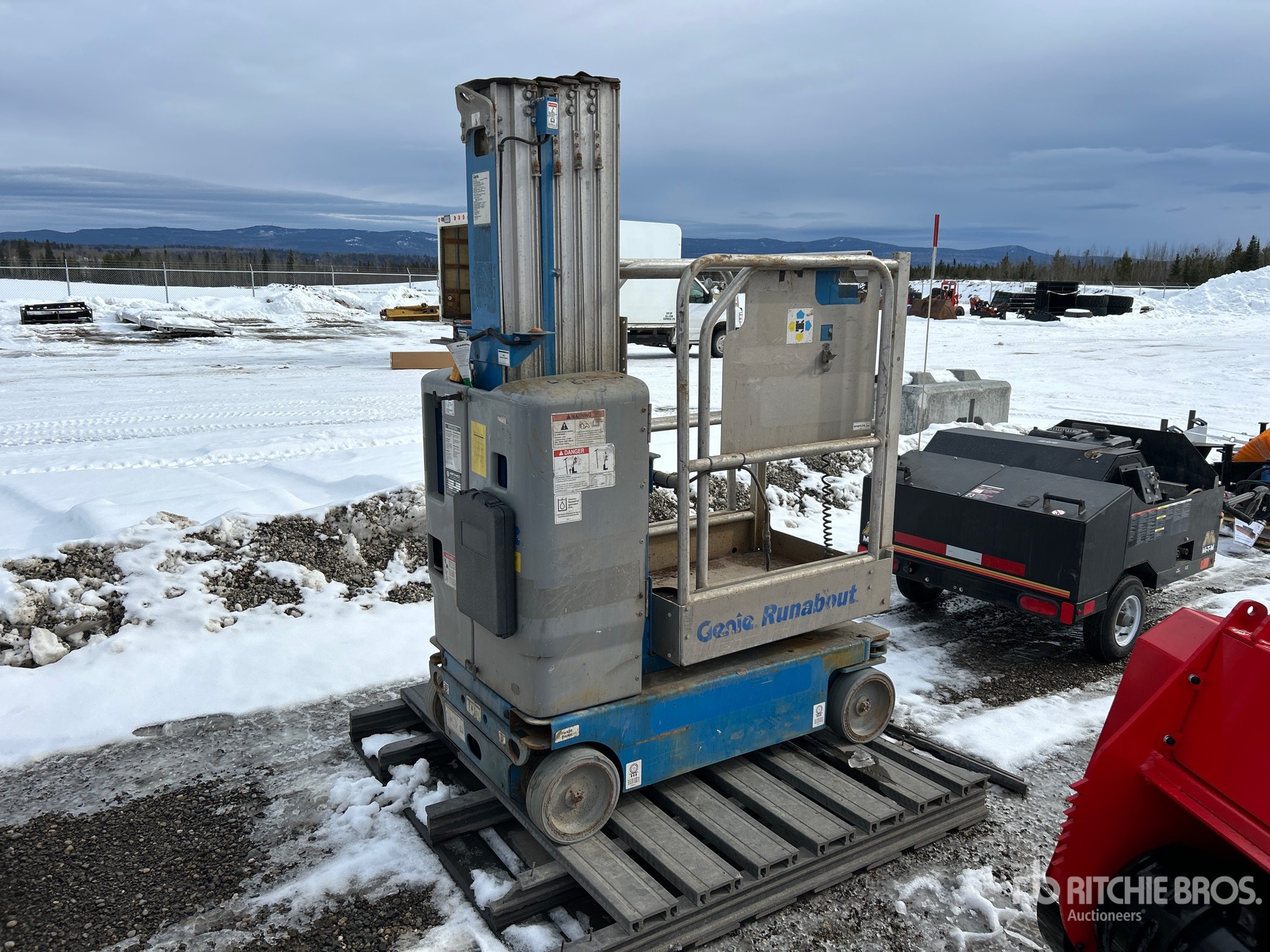 General Appearance with Picture, Left Front Corner