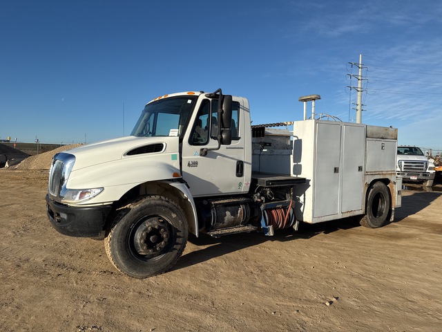 2007 International 4300 4x2 service truck Service Truck
