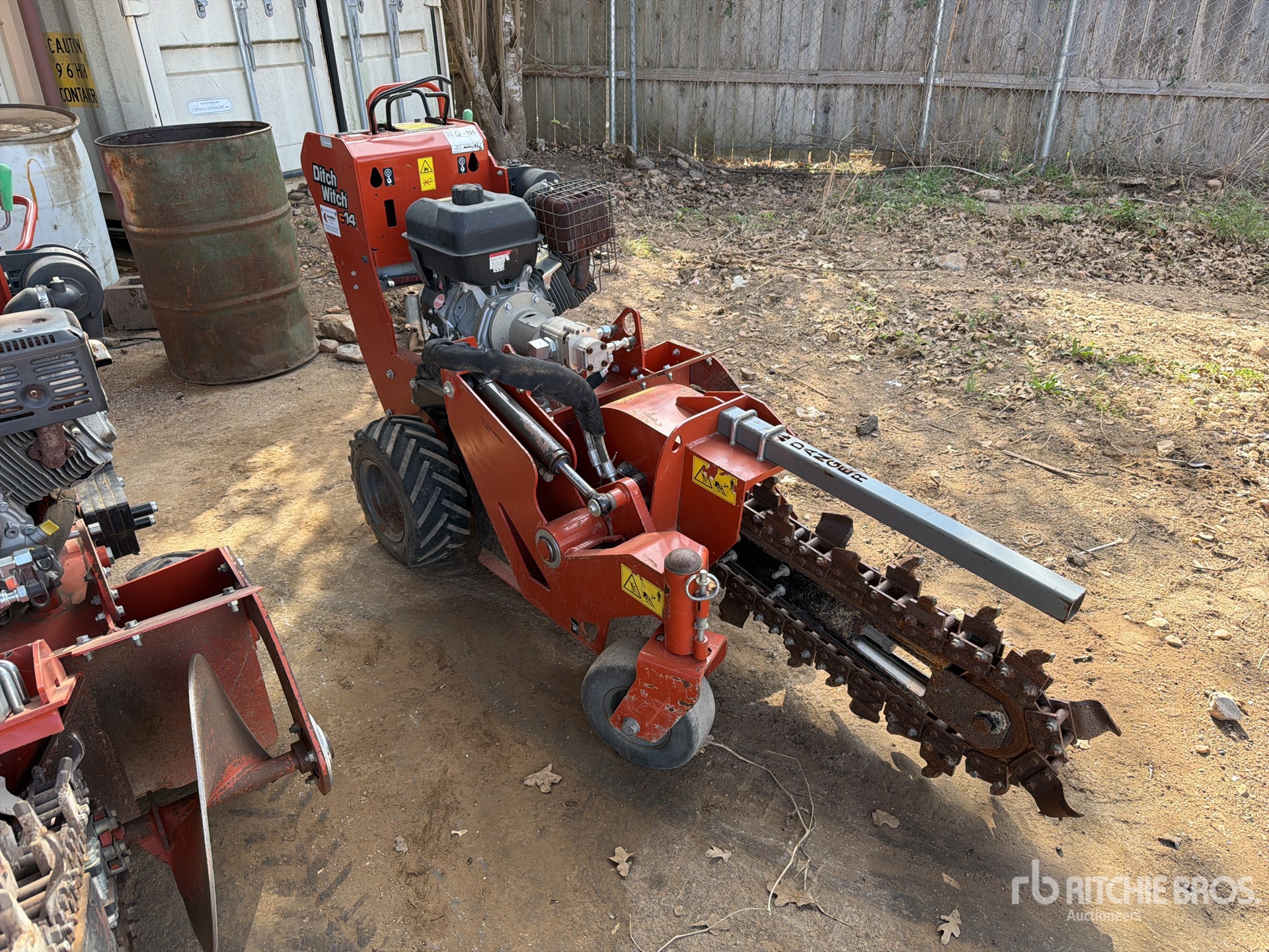 General Appearance with Picture, Right Front Corner