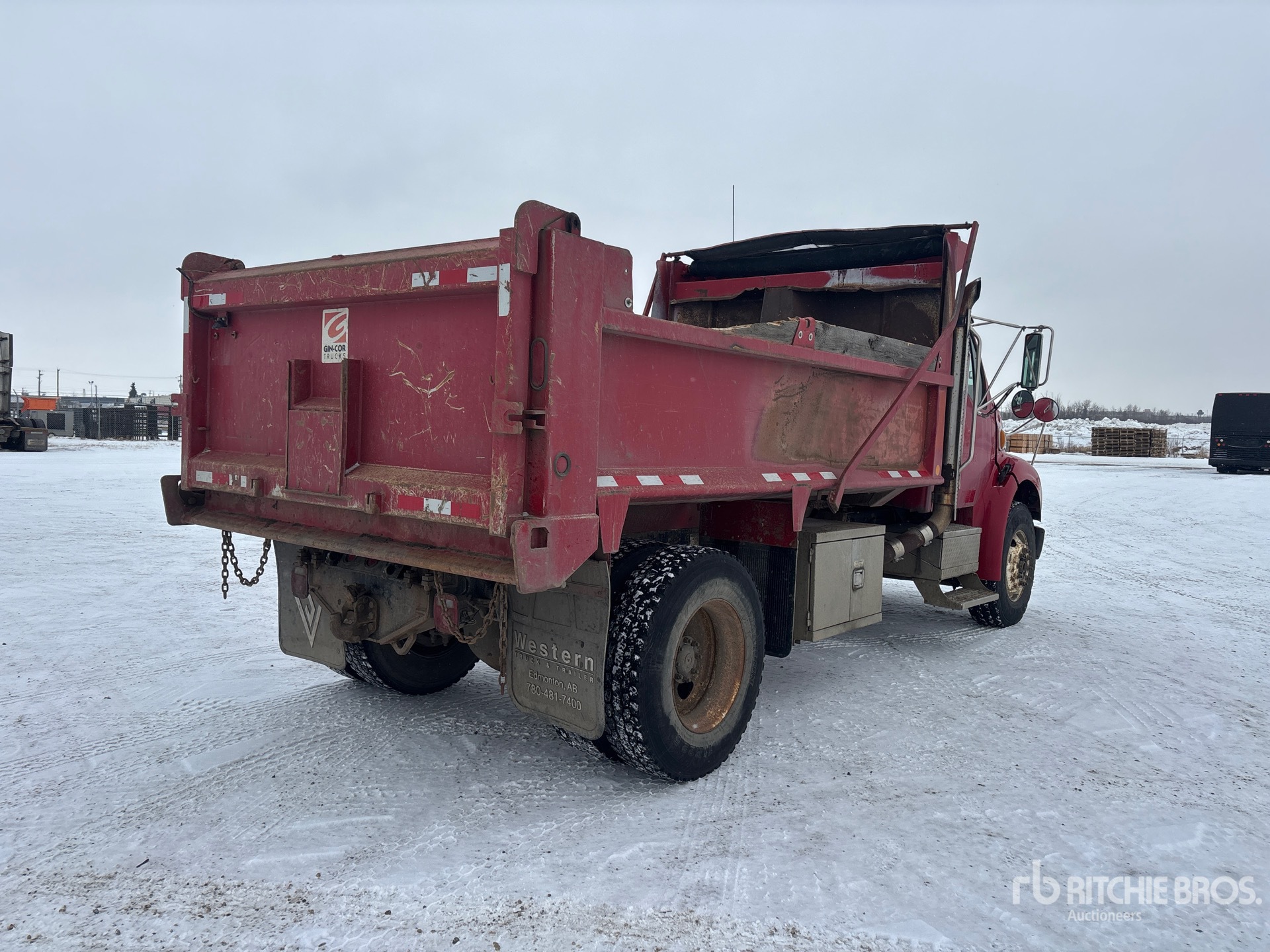 General Appearance with Bild, Ecke hinten rechts