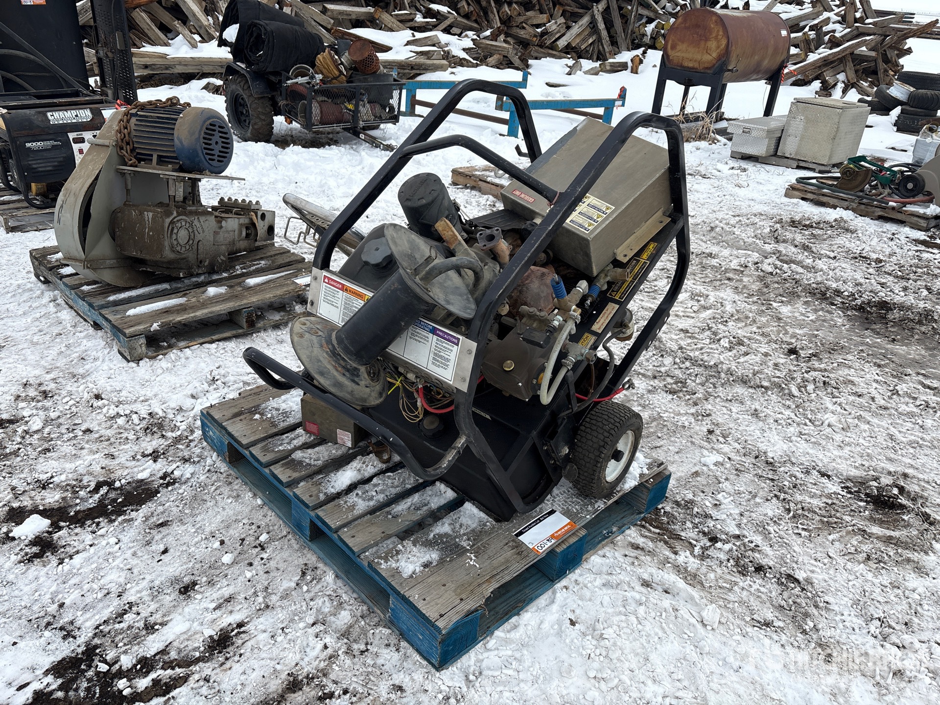 General Appearance with Picture, Right Front Corner