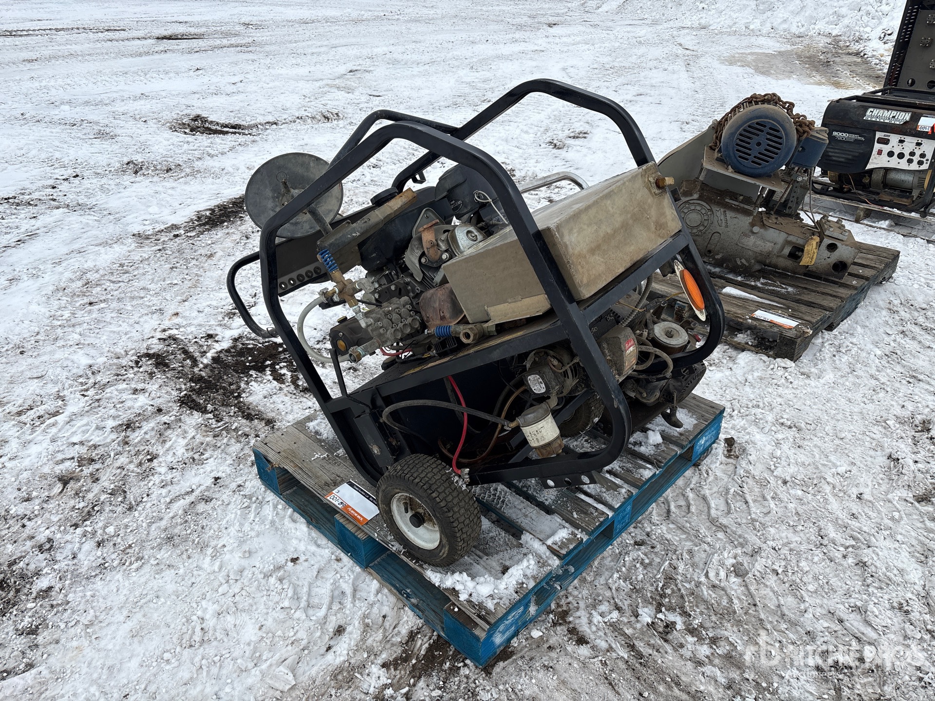 General Appearance with Picture, Left Front Corner