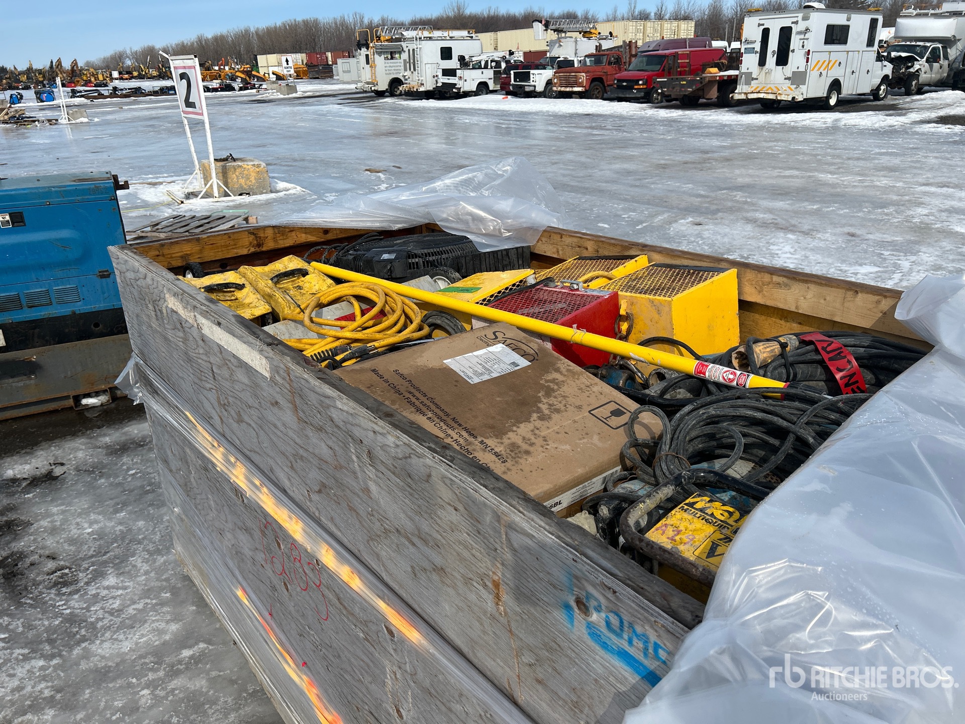 General Appearance with Picture, Left Front Corner