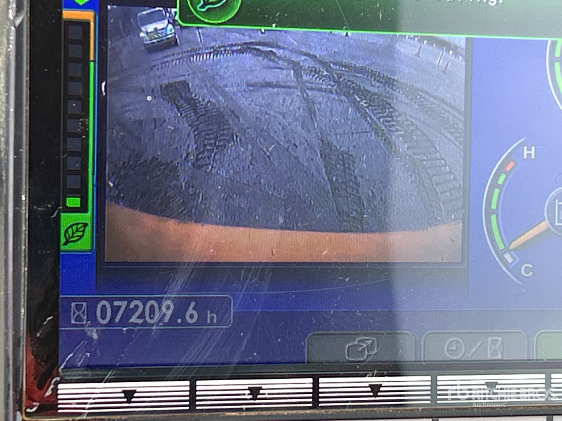 General Appearance with Horímetro / Odómetro