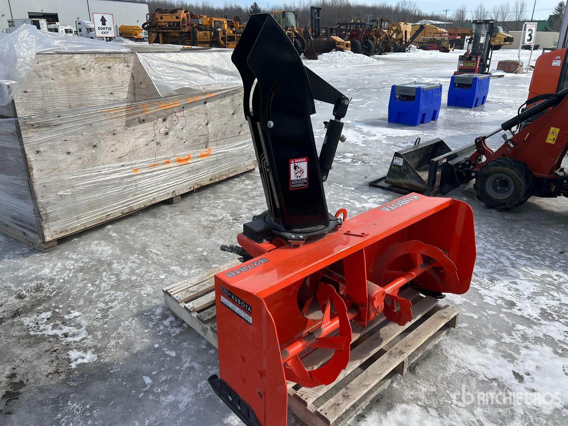 General Appearance with Picture, Right Front Corner