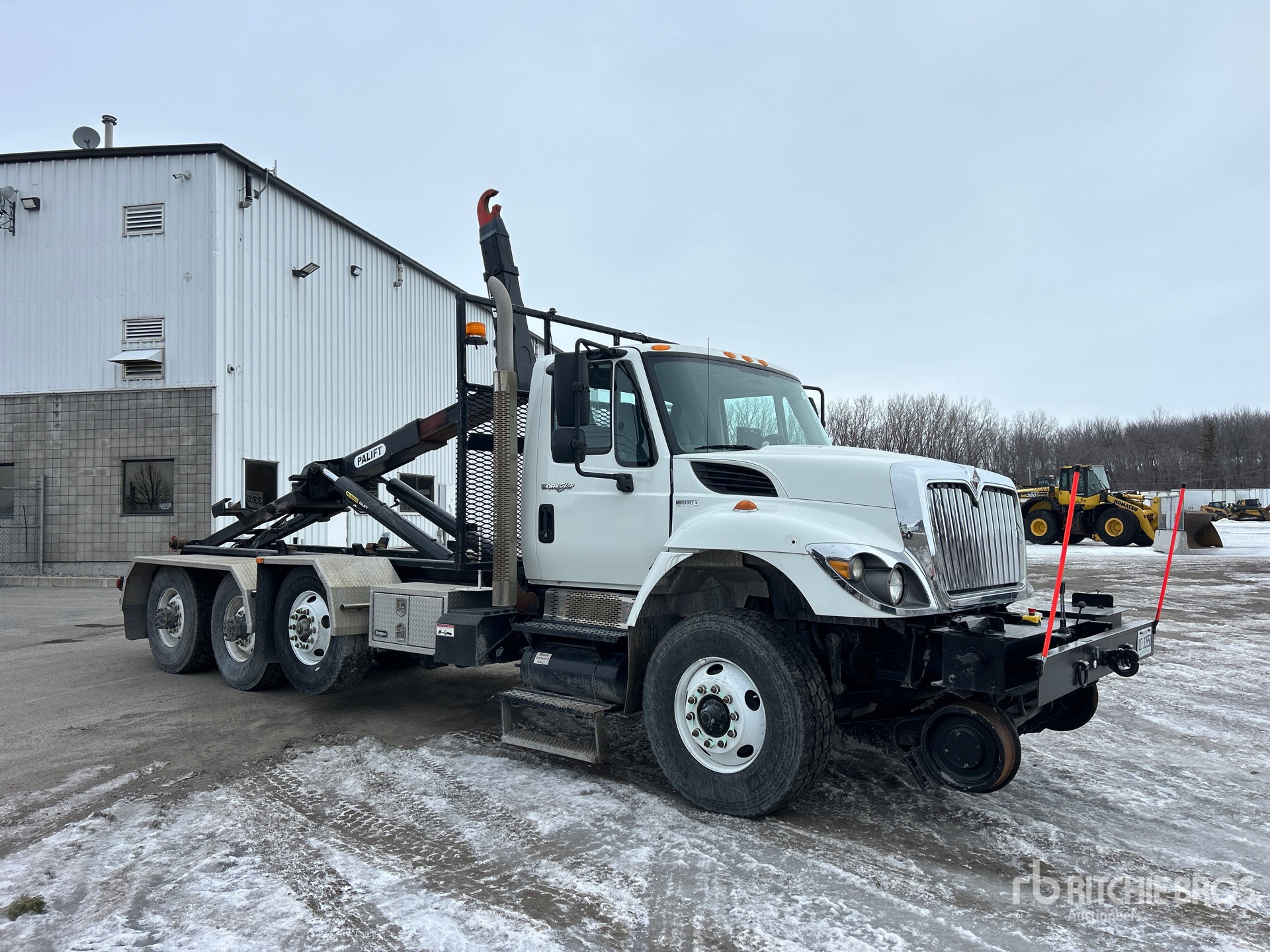 Aspect général with Image, coin avant droit