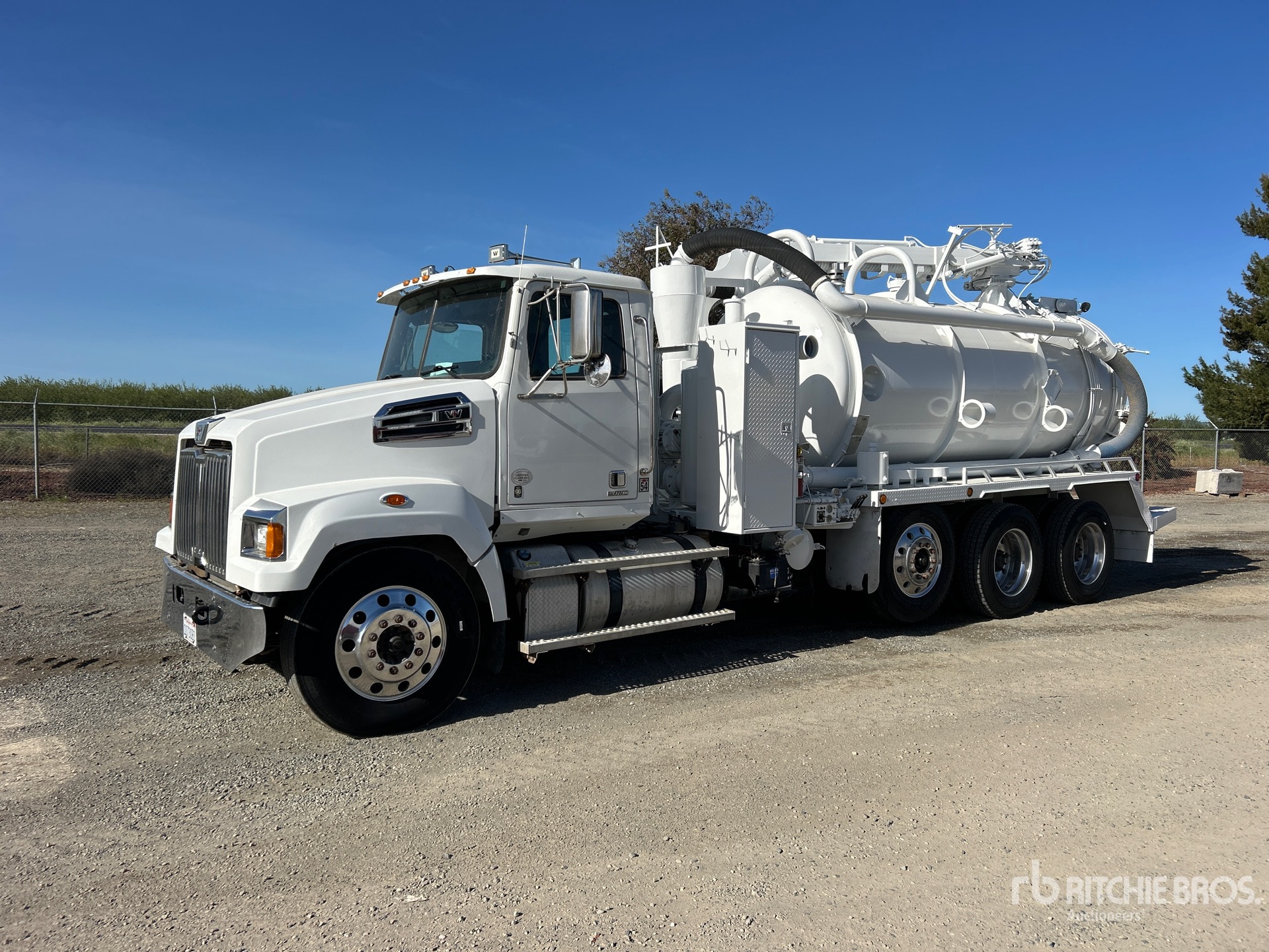 General Appearance with Featured Photo