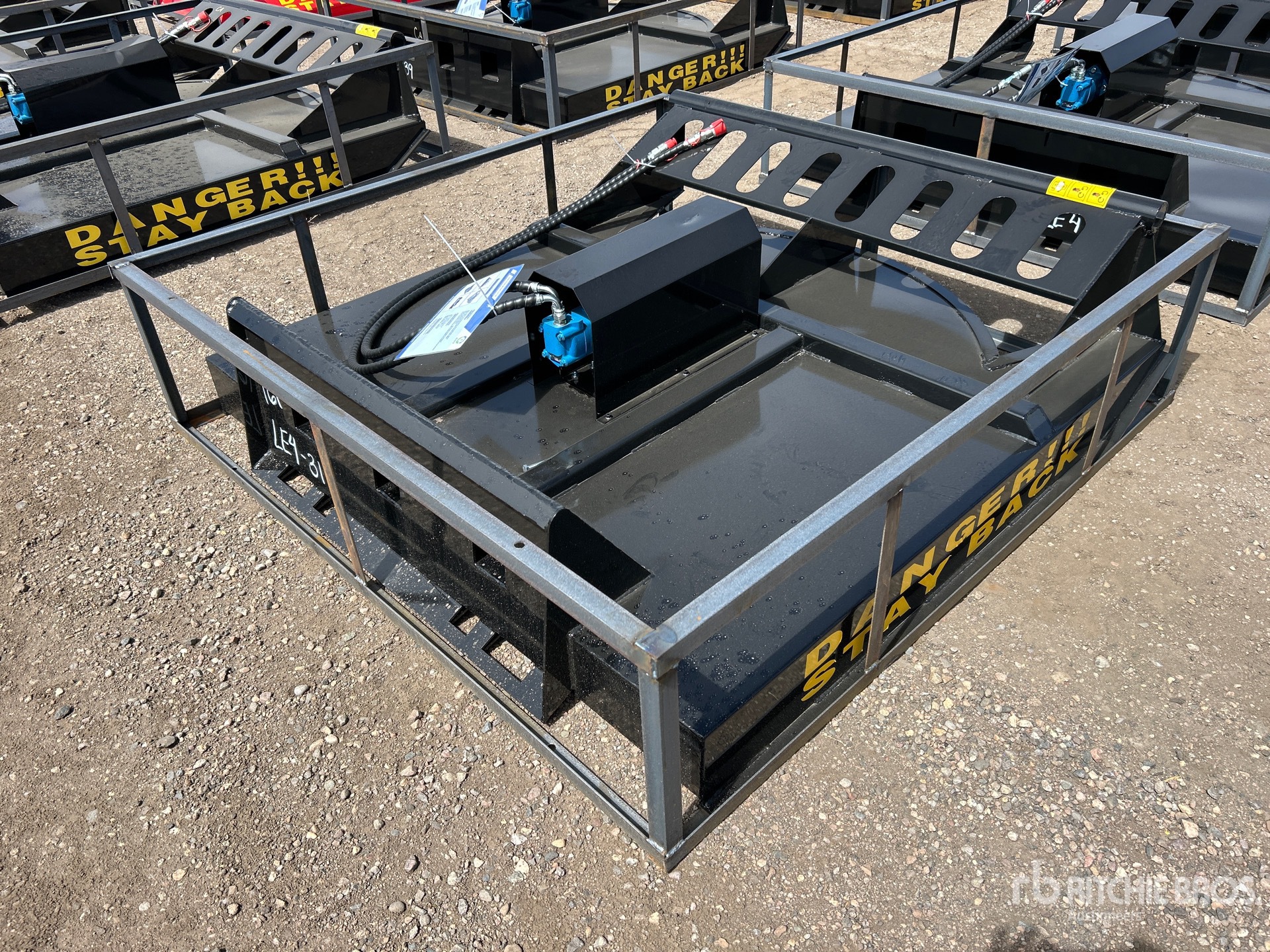 General Appearance with Bild, Ecke vorne links