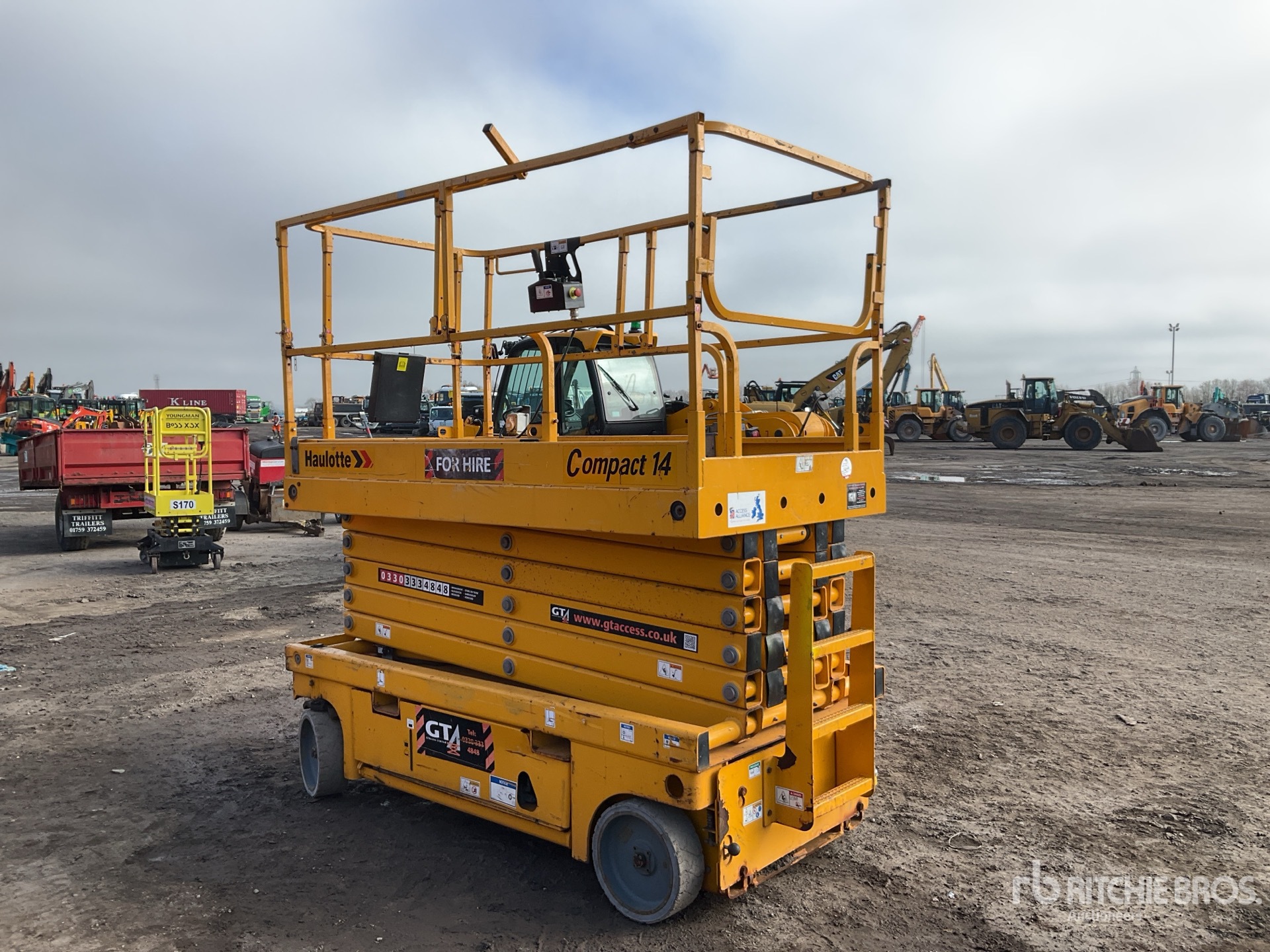 General Appearance with Bild, Ecke hinten links