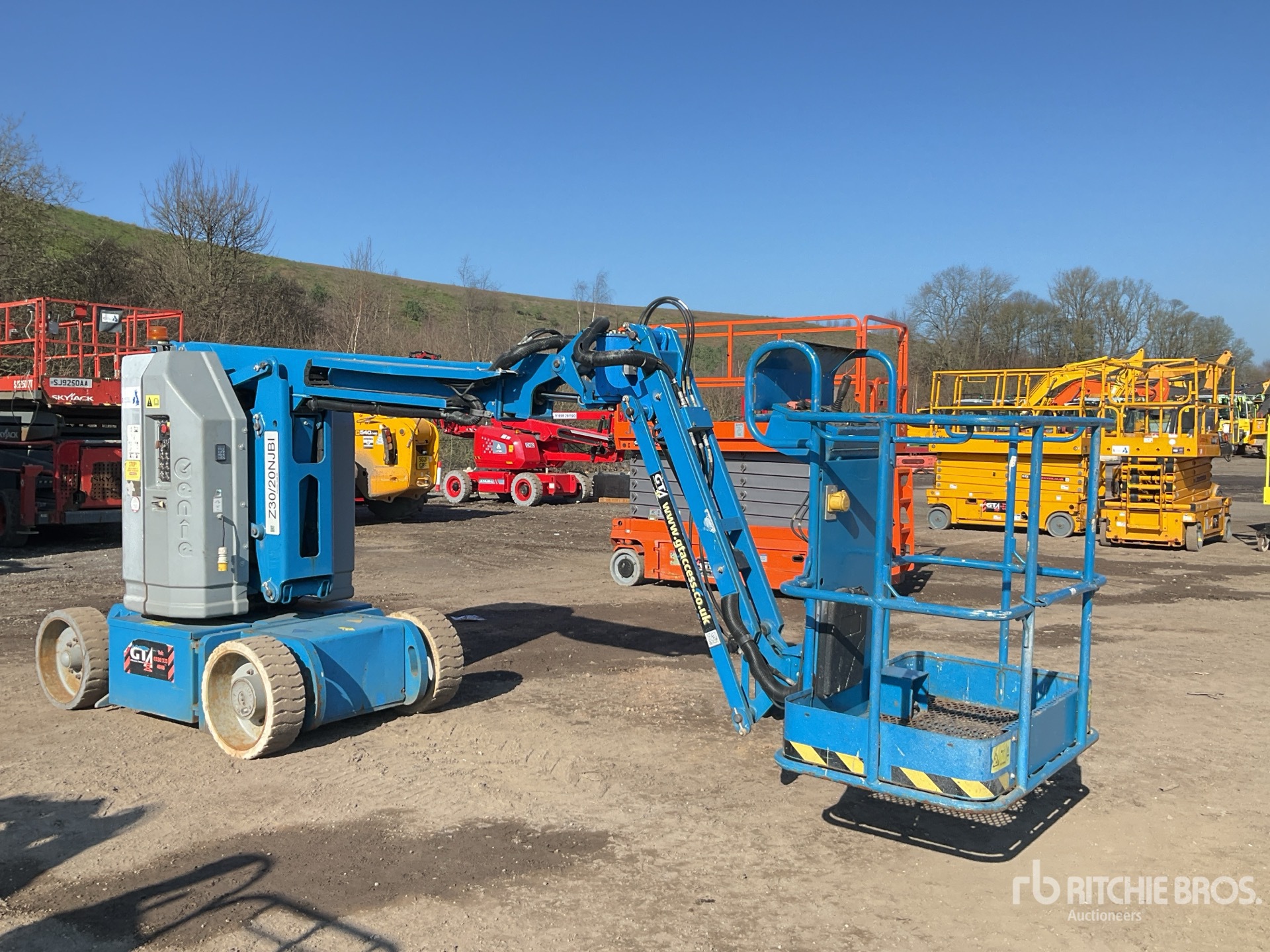 General Appearance with Picture, Right Front Corner