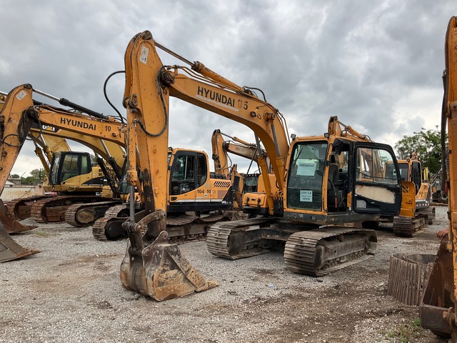 2013 Hyundai ROBEX140LC-9S Tracked Excavator