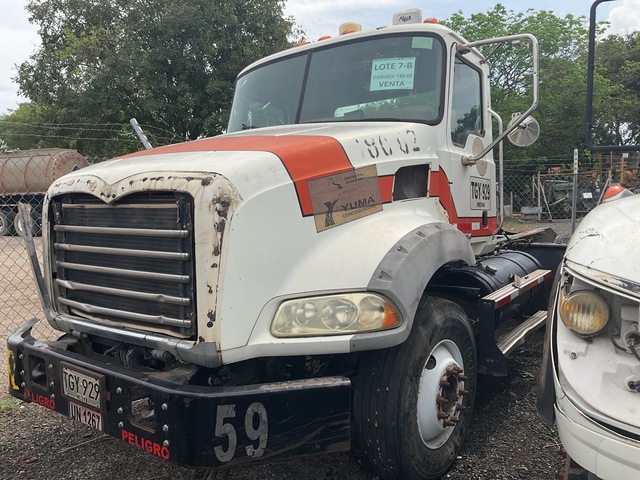 2012 Mack GU813E Cab & Chassis (Inoperable) 2012 Mack GU813E Cab & Chassis (Inoperable)