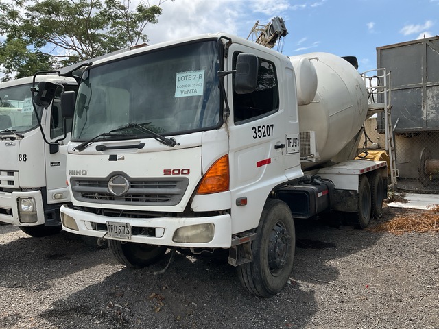 2012 Hino FM1JLUD Mixer Truck (Inoperable)
