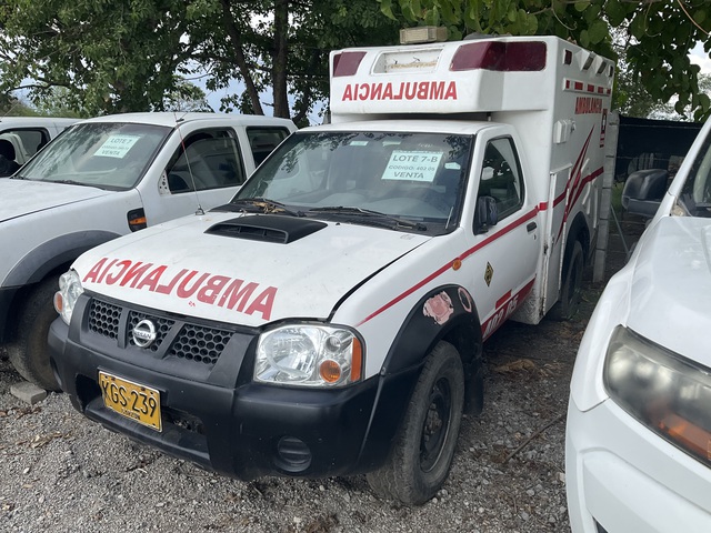 2011 Nissan Frontier Ambulance (Inoperable) 2011 Nissan Frontier Ambulance (Inoperable)