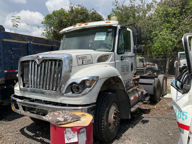 2011 International 7600 Cab & Chassis (Inoperable) 2011 International 7600 Cab & Chassis (Inoperable)