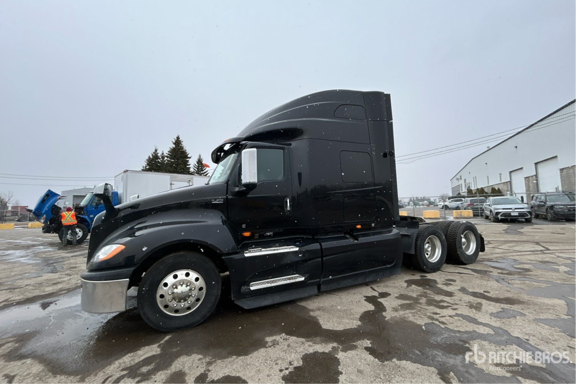 General Appearance with Picture, Left Front Corner