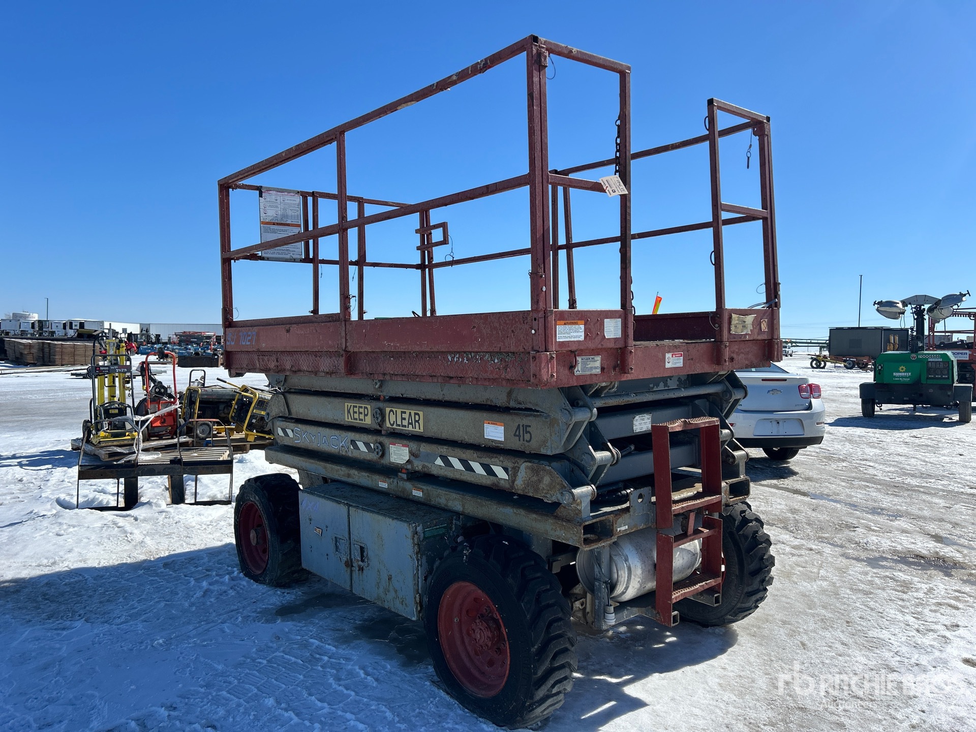 General Appearance with Picture, Right Rear Corner