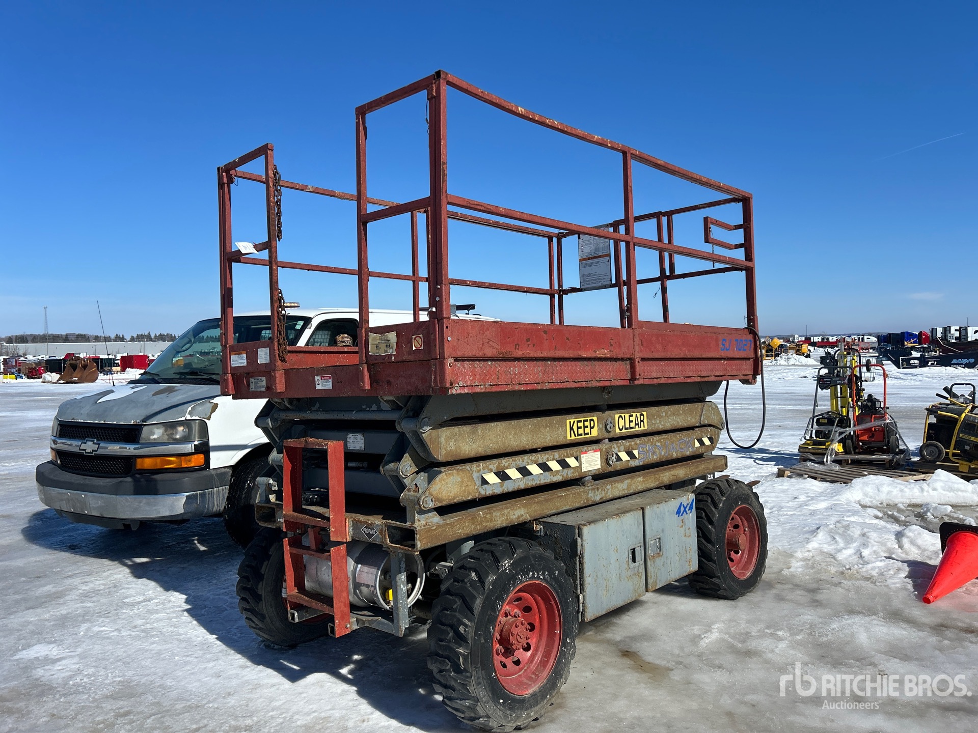 General Appearance with Picture, Right Front Corner