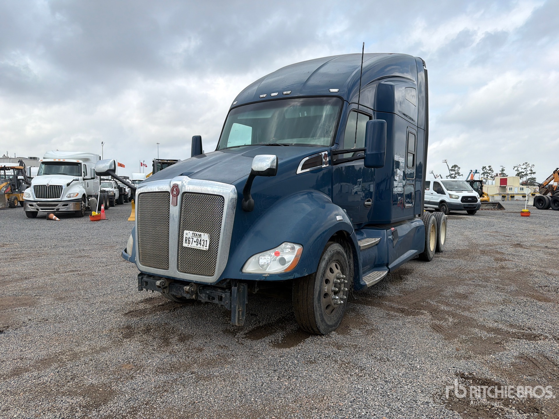 General Appearance with Picture, Left Front Corner