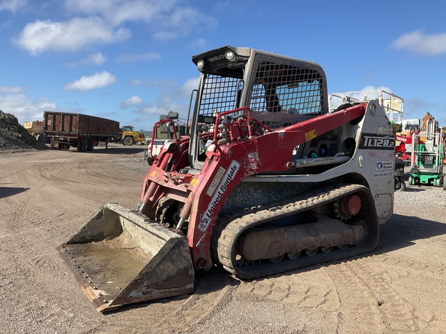 2018 Takeuchi TL12R-2 Two-Speed Compact Track Loader 2018 Takeuchi TL12R-2 Two-Speed Compact Track Loader