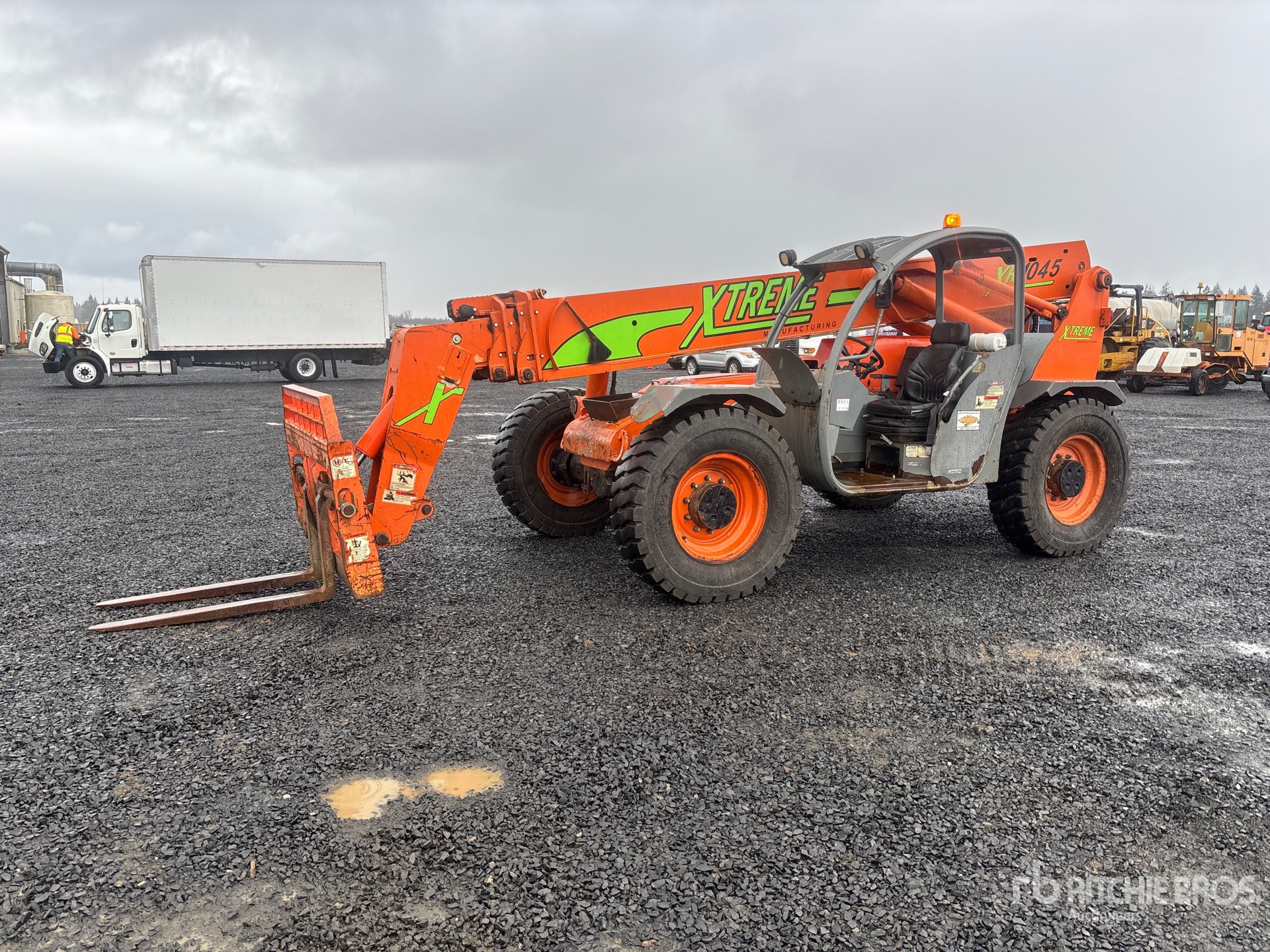 General Appearance with Picture, Left Front Corner