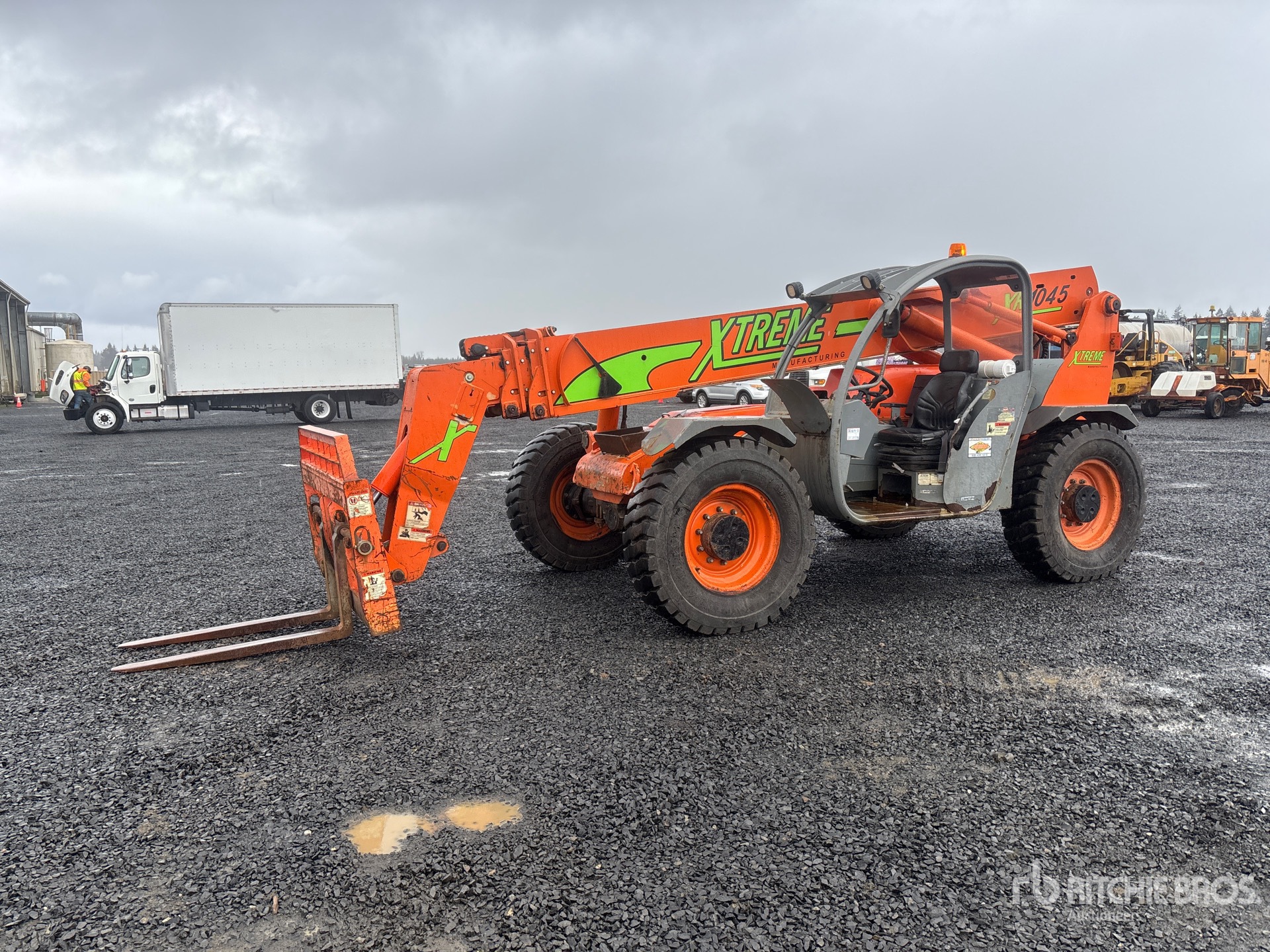 General Appearance with Featured Photo