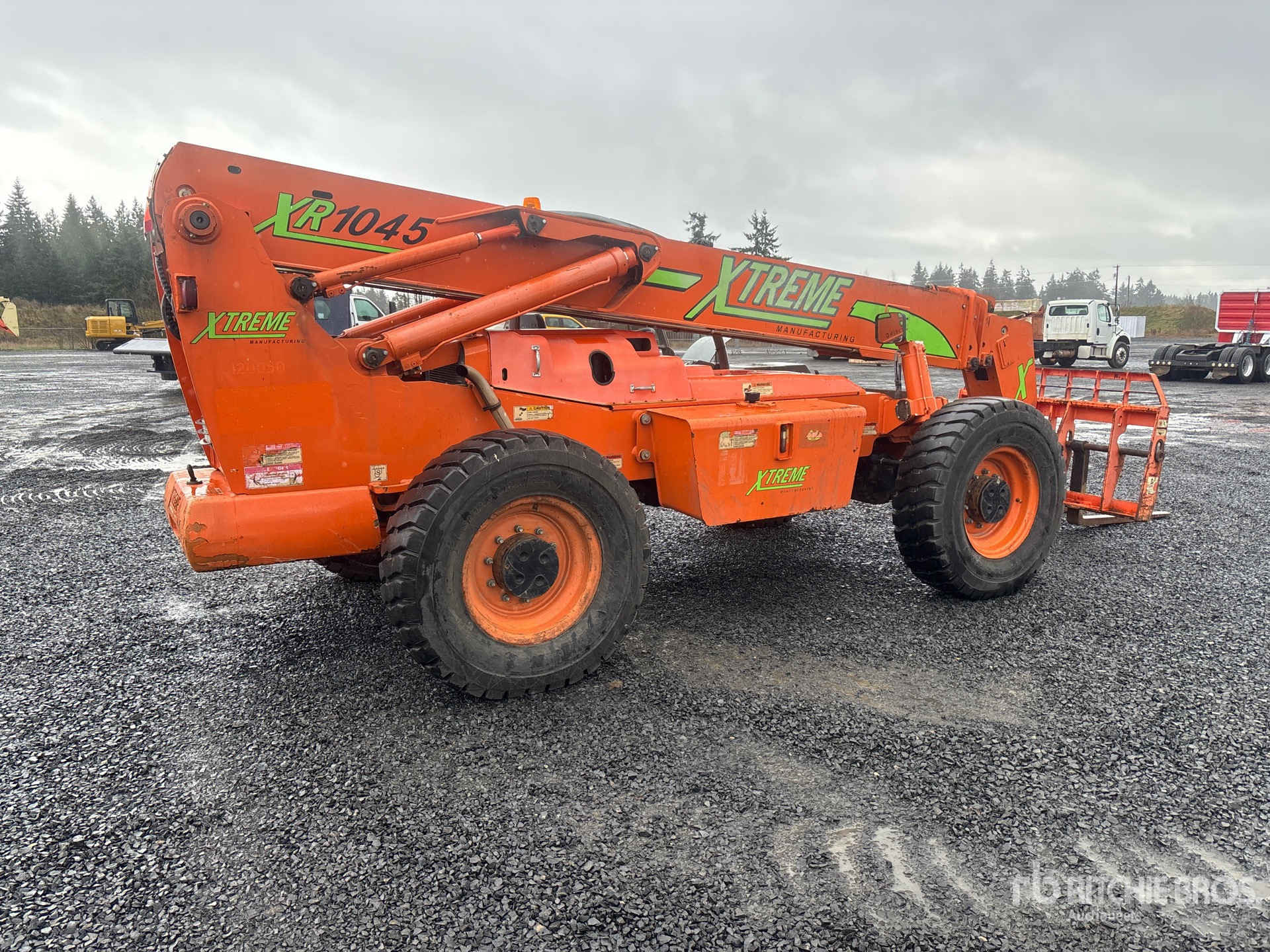 General Appearance with Picture, Right Rear Corner